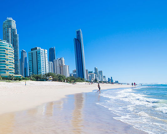 surfers paradise beach midday sunshine